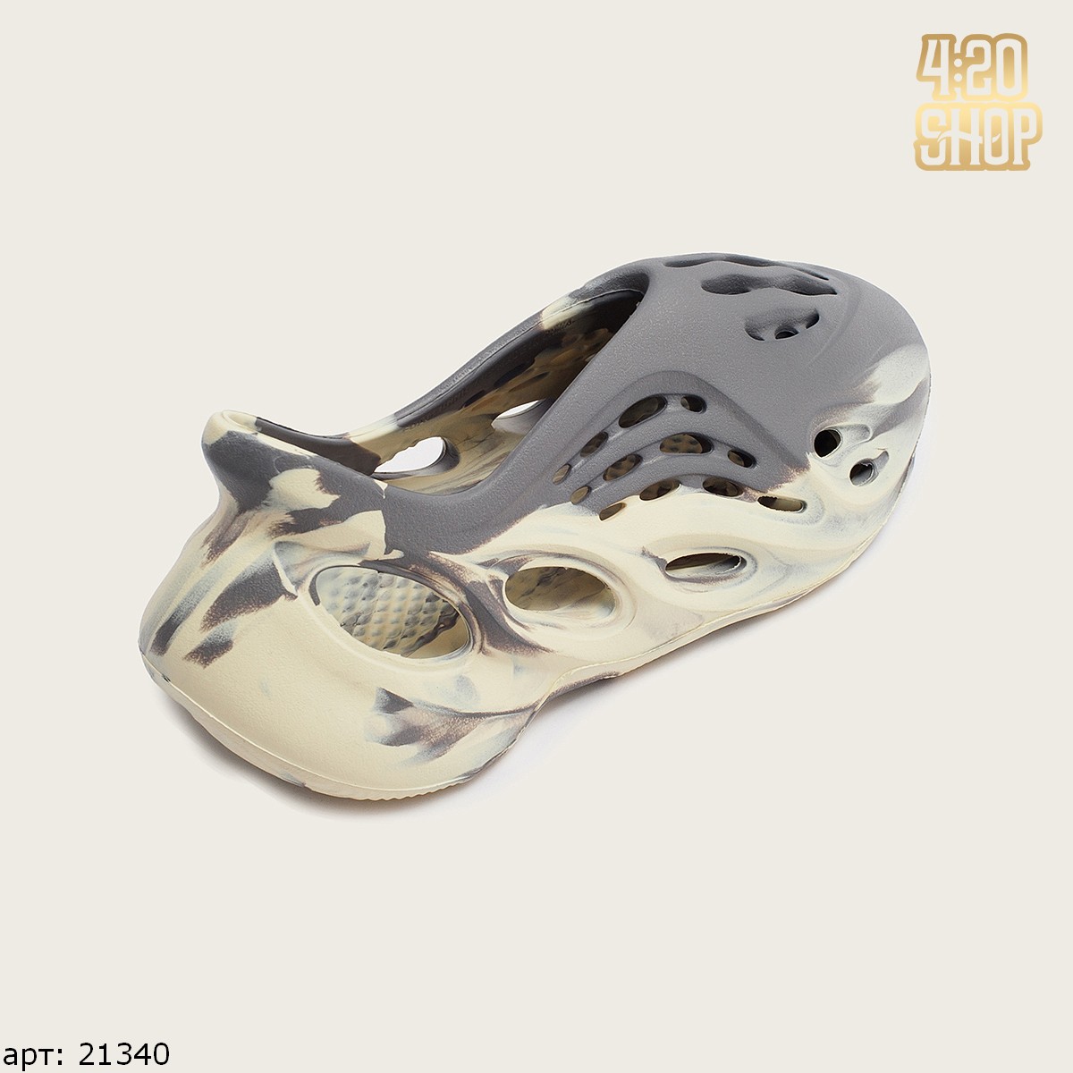 adidas foam runner (moon.grey)